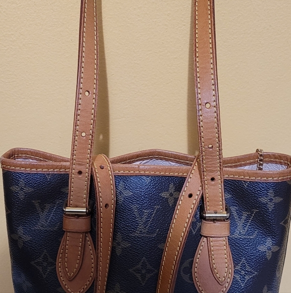 LV Bucket 23 - Picture 3 of 14